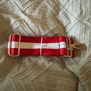 Stylish Red and White Crossbody Bag Strap